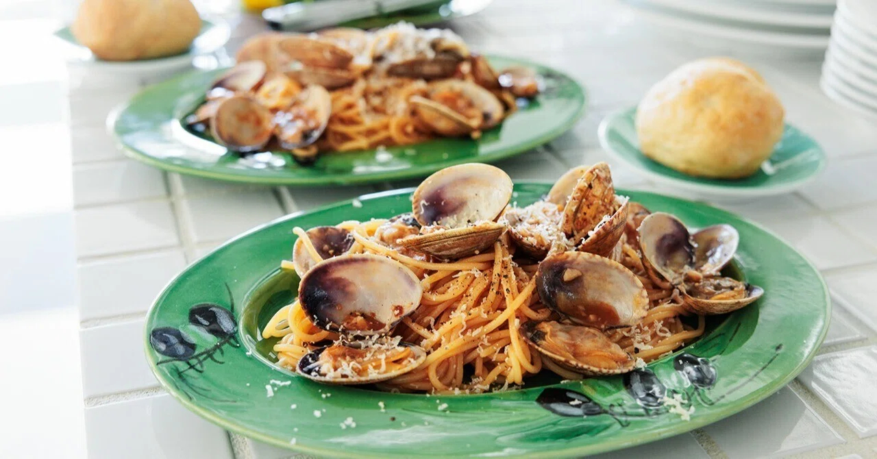 Easy Vongole Pasta with Hayashi Powder Roux｜スパイスとハーブと栗原はるみ