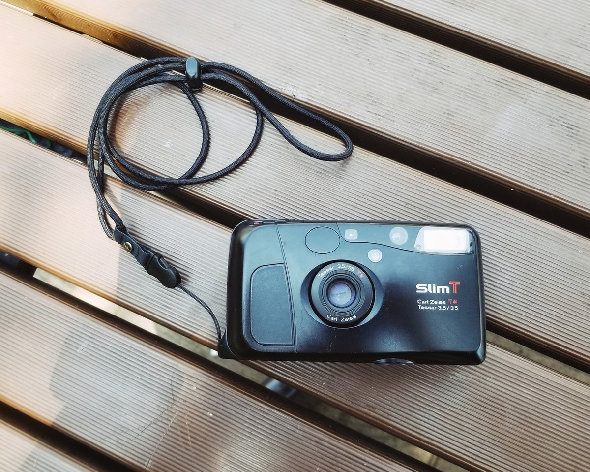 Kyocera 京セラ コンパクトフィルムカメラ T PROOF（KYOCERA T