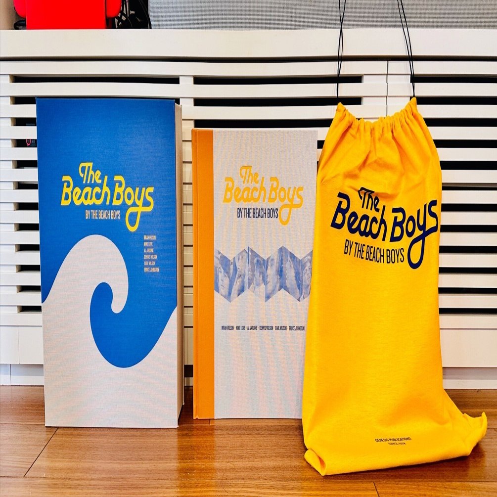 全世界500冊限定、ビーチ・ボーイズのサイン入り豪華本が到着！ 『The