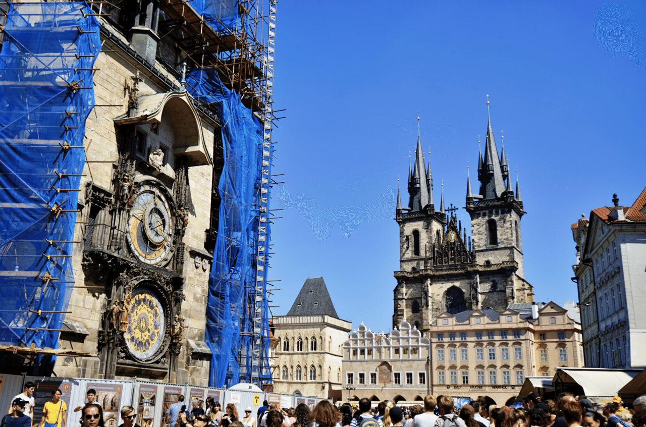 プラハの象徴 天文時計と旧市街広場 チェコ Shun Hazama Note プラハの象徴 天文時計と旧市街広場 チェコ Shun Hazama Note