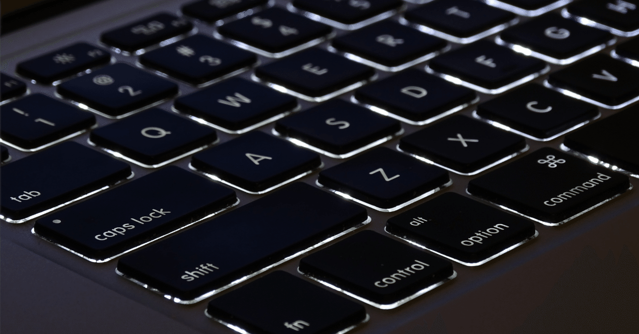 早いもの勝ち】MacBook Pro(2016) 15.4インチのUSキーボード モデル