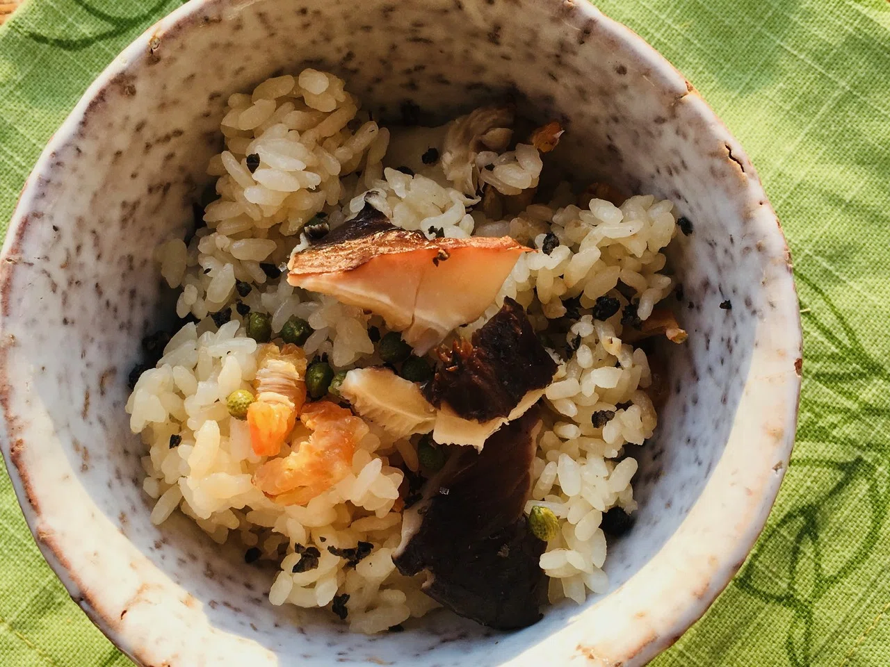 NO RECIPE 炊き込みご飯＜原木干し椎茸とエビ飯＞｜柴田 香織 KAORI