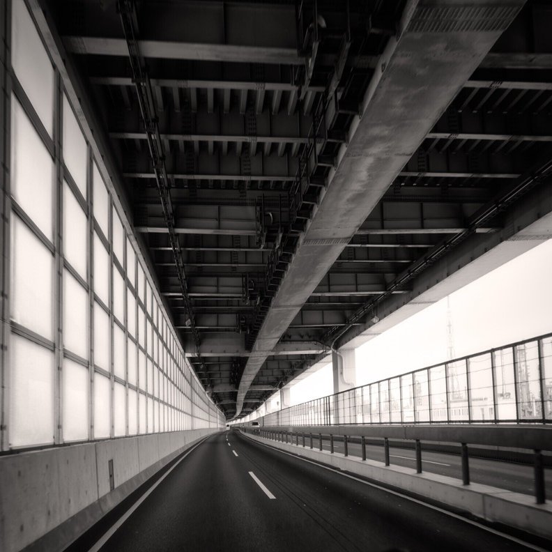 フルサイズセンサーで撮るモノクロの面白さ｜某若夢話