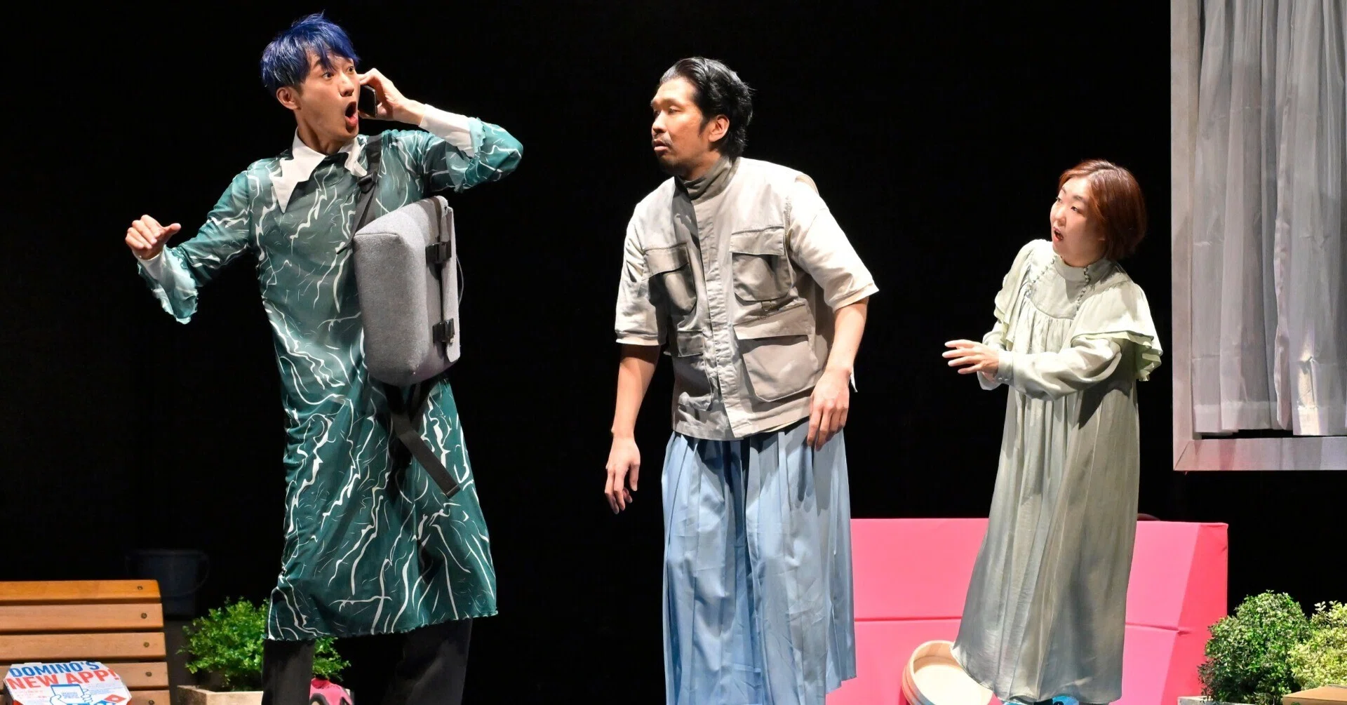 野外には壁がない。どこまでも虚構で、どこまでも曖昧で、どこまでも 