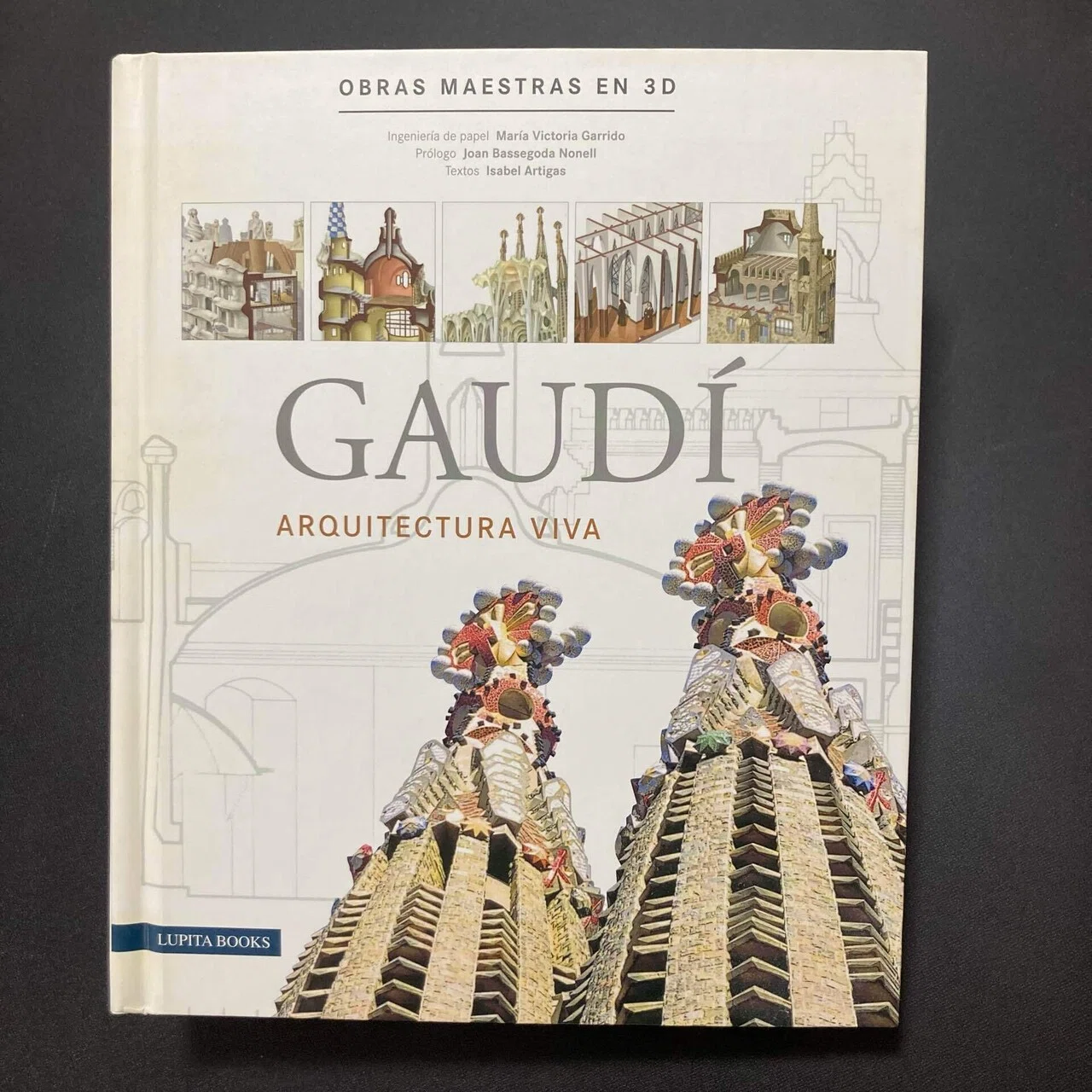 ガウディの建築 Pop-up book｜ロムド書店の書架