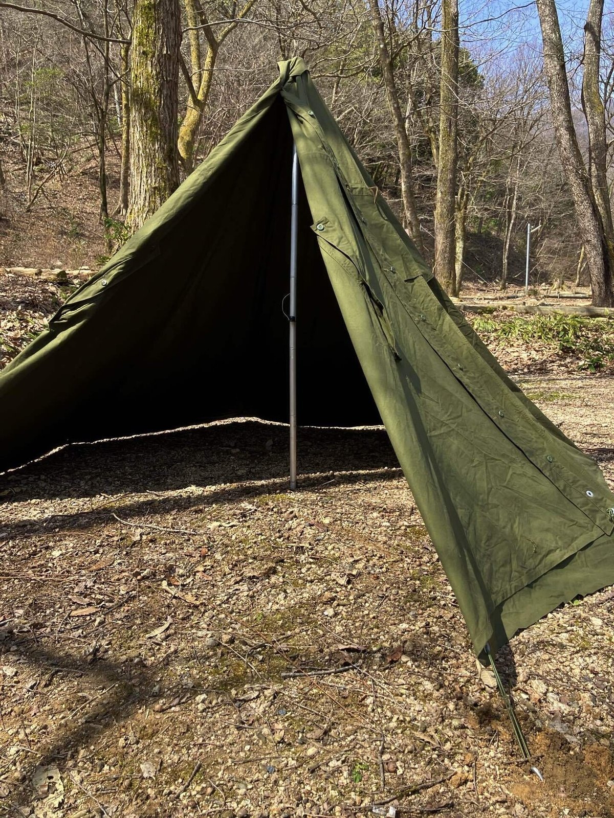 ルーマニア軍のリュックで軍幕背負って徒歩キャンプ｜ミズメ 