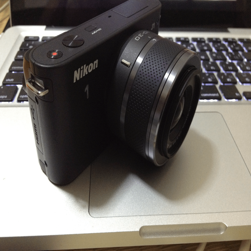 最初のカメラ Nikon 1 J1｜kzk