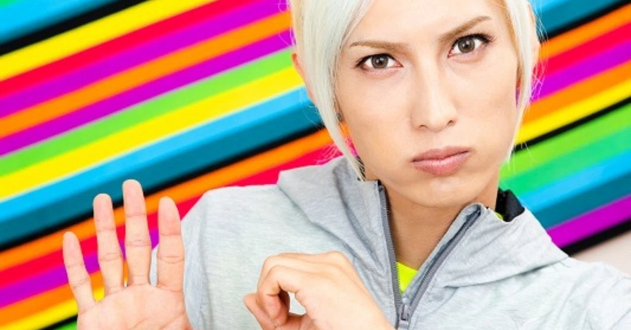奇跡の40歳」と噂のYURAサマ、初のソロアルバム『Colorful Life♪』の