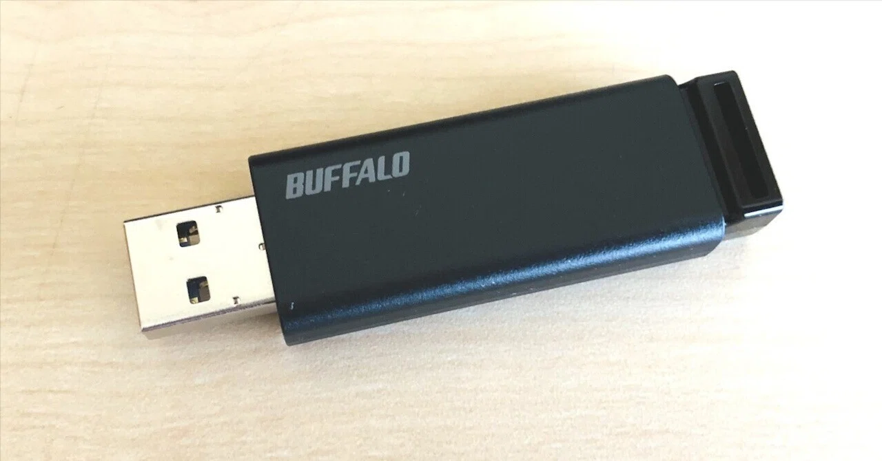 USBメモリーレビュー : BUFFALO RUF3-KS32GA-BK/N｜4cv Lab
