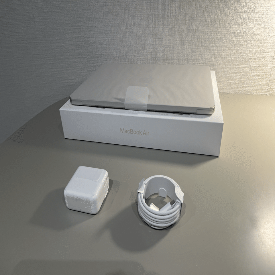 正規品 MacBookAir空箱 充電器 ケーブル 説明書付き 正規品 MacBookAir空箱 充電器 ケーブル 説明書付き Amazon.co.jp