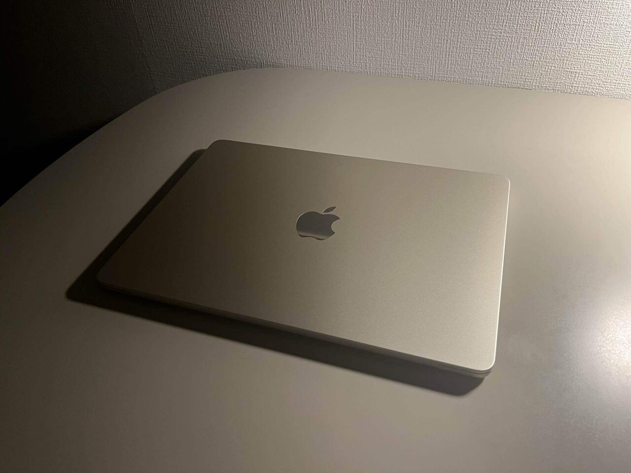 Tech】MacBook Air 開封の様子をただただお見せするだけの記事|mick Tech】MacBook Air 開封の様子をただただお見せするだけの記事|mick