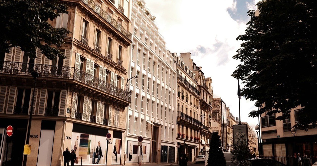 パリ8区 シャンゼリゼ大通り裏のbayard通り Point2vue410 ポワン ドゥ ヴュ 視点 パリ Note パリ8区 シャンゼリゼ大通り裏のbayard通り Point2vue410 ポワン ドゥ ヴュ 視点 パリ Note