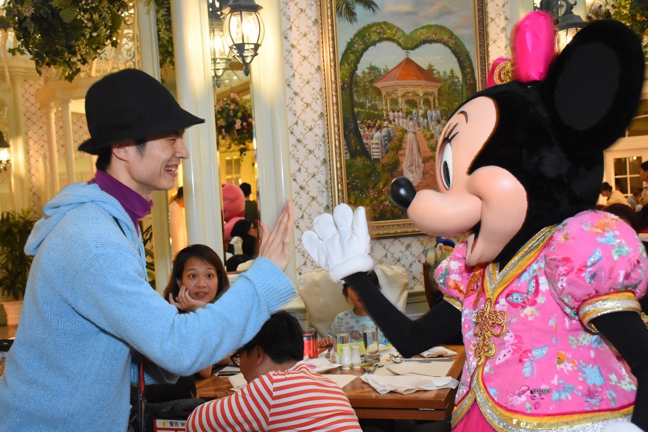 海外ディズニー旅行記】Part6:旧正月コスチュームのミッキー 海外ディズニー旅行記】Part6:旧正月コスチュームのミッキー