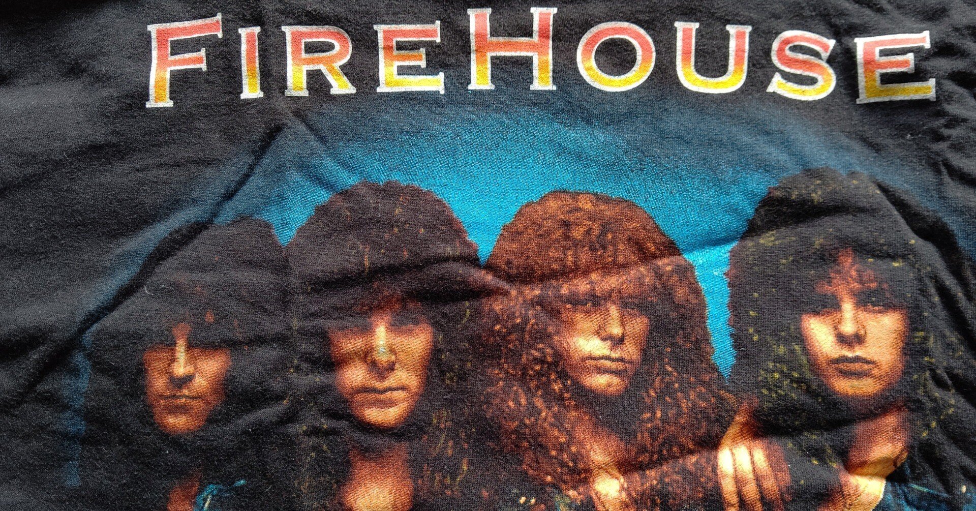 FIREHOUSEファイヤーハウスハードロックバンドビンテージバンドTシャツ 黒 Retro FireHouse Album FireHouse Band T Shirt Unisex Men
