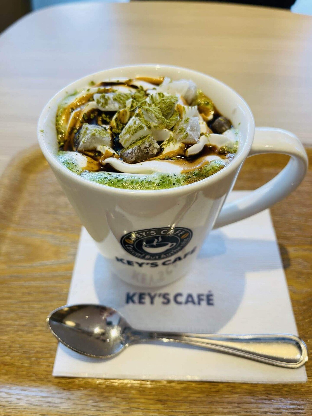 banananれぽ】写真と違ってちょっとびっくり！抹茶ラテ｜波七夏