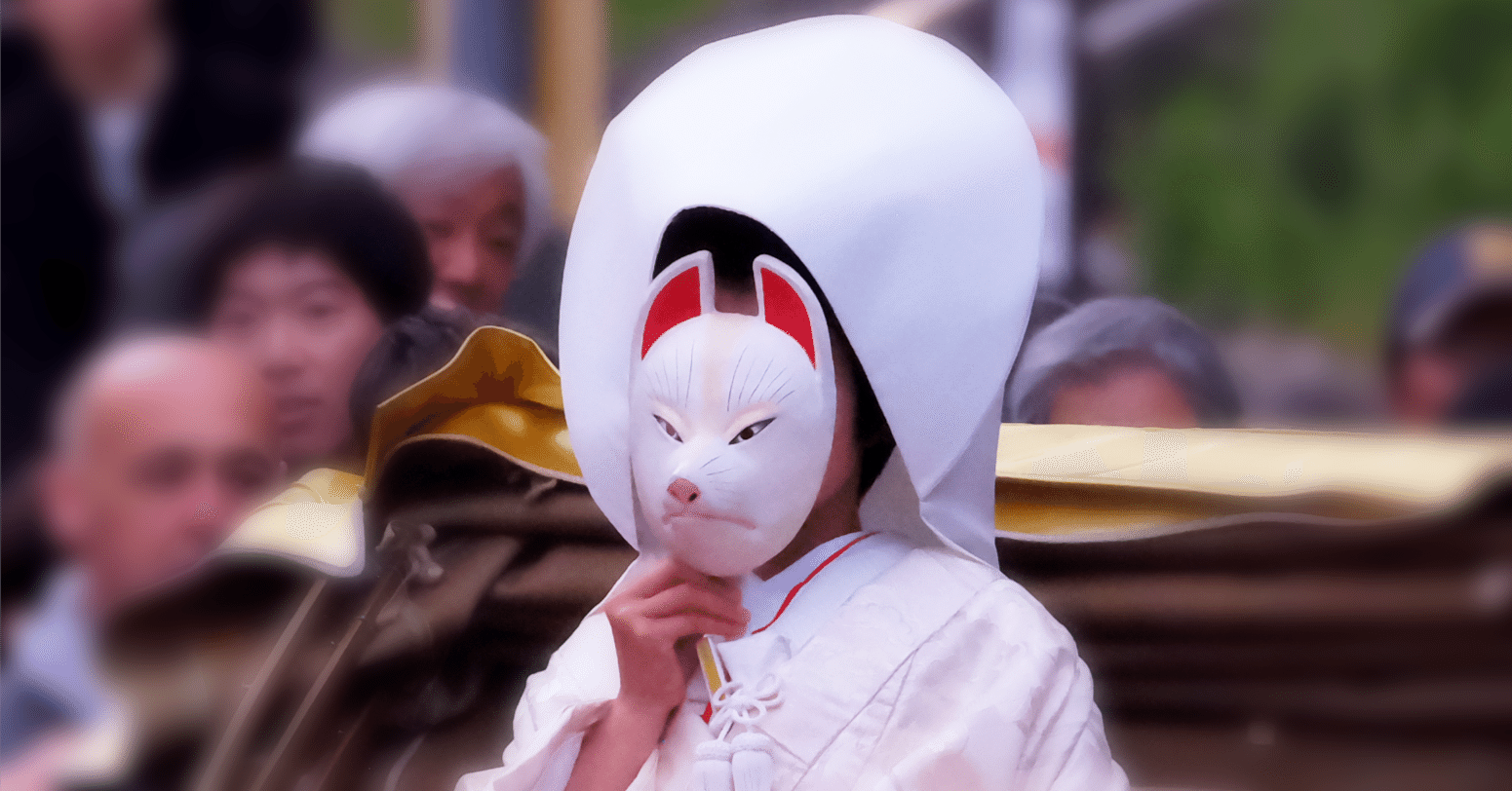 京都 高台寺 ねねの道を行く狐の嫁入り X-T5. XF100-400mm [Log23