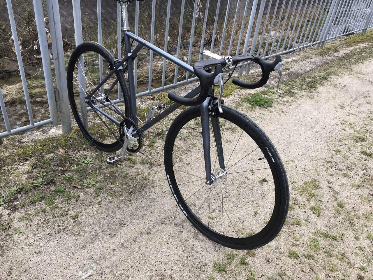 納車】ROCKBIKES jealousy(ピストバイク)|そのへんの栄養士 納車】ROCKBIKES jealousy(ピストバイク)|そのへんの栄養士