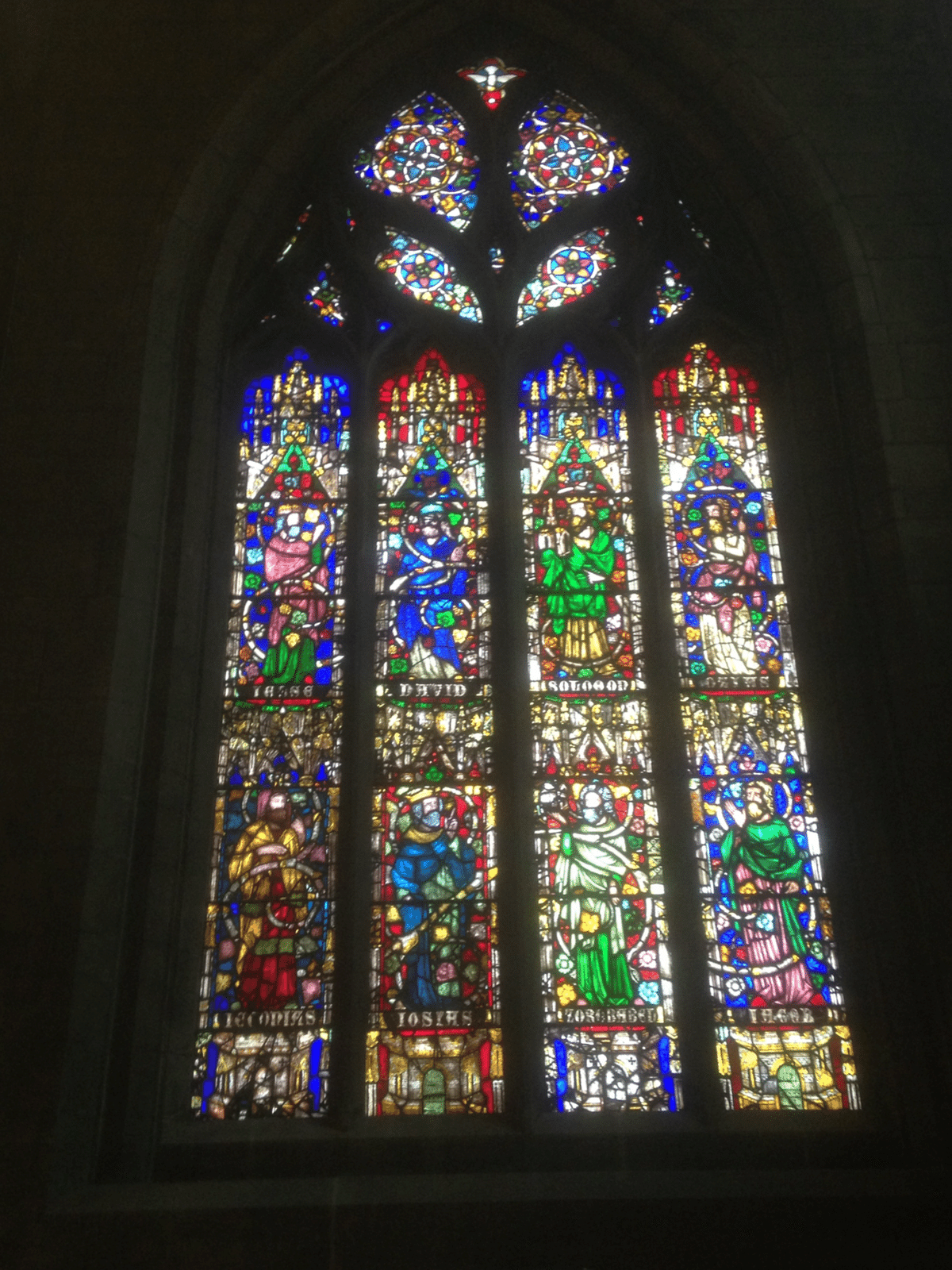 ヨーロッパのステンドグラス✨｜鶴川はるな坂ピアノ教室