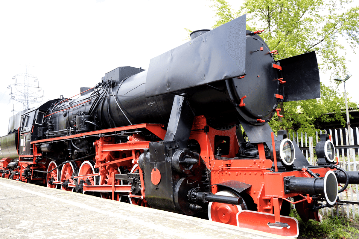 蒸気機関車や装甲列車を展示 ワルシャワ鉄道博物館 【ポーランド 蒸気機関車や装甲列車を展示 ワルシャワ鉄道博物館 【ポーランド