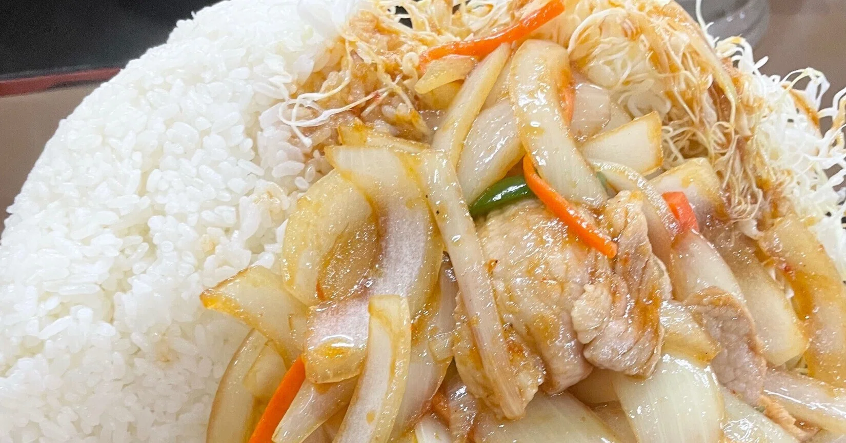 食い物イキリシリーズその3 どうして初見の店で一番デカい食い物を頼ん