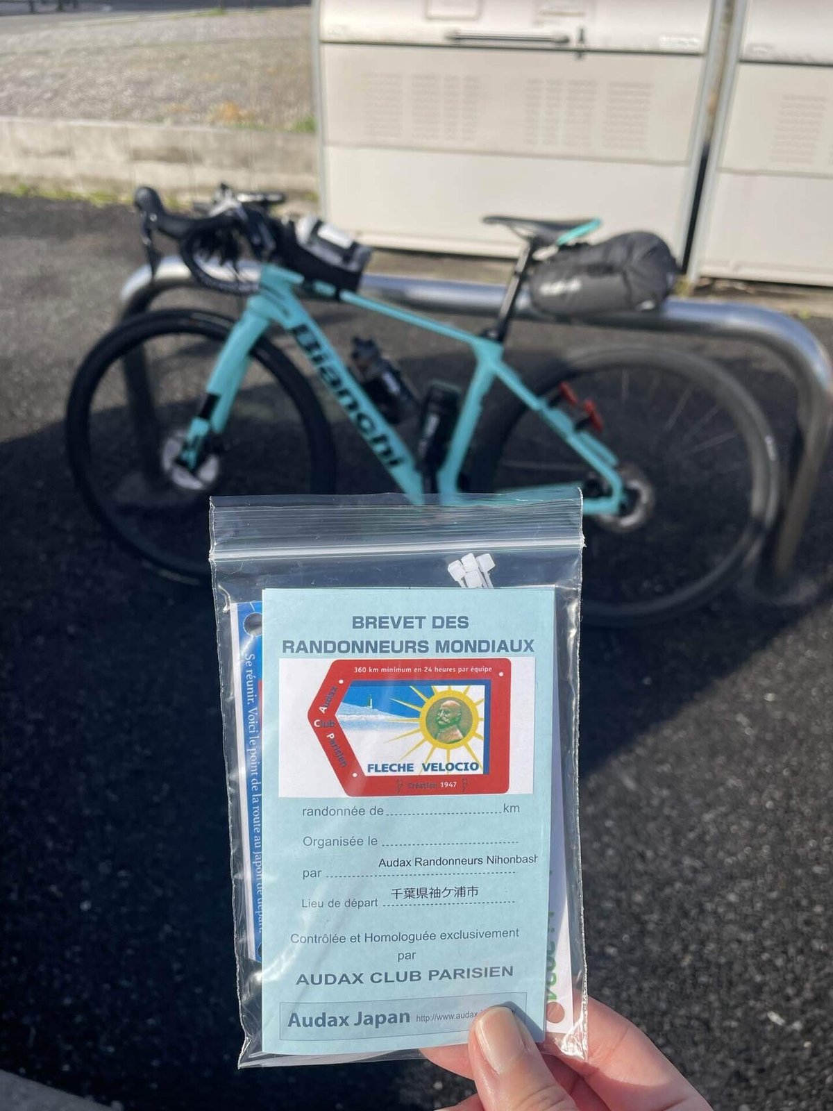 velocio ブラック 透かし サイクリングアームウォーマー
