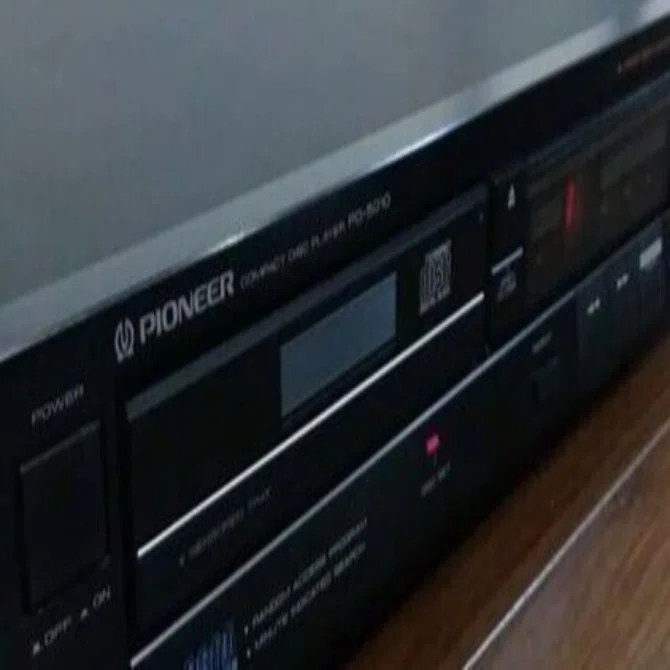 pioneer CDプレイヤー 1985年5月 はじめて買ったCD｜Michael Kamiooka (マイケル上大岡)