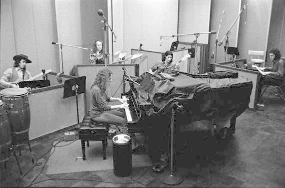 なぜ70年代のレコードは音がいいのか？『スタジオの音が聴こえる』より
