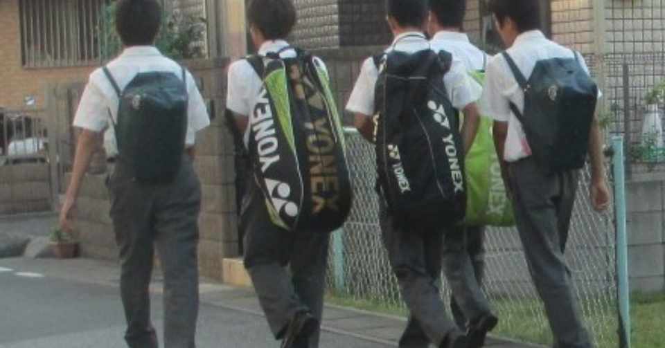 第7回 ママ友との付き合いにマニュアルはあるのか マウンティングと口伝 くでん の権力構造 マダム 起業しました Note