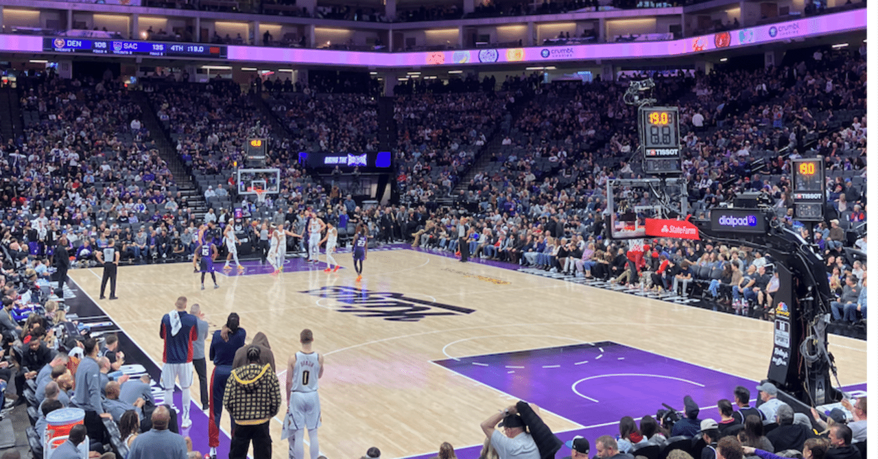 現地購入品 NBA サクラメントキングス バスケ ウォームアップ