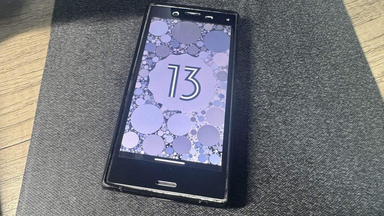 LineageOS】改造が不可能とされている国内(docomo)版Xperiaに LineageOS】改造が不可能とされている国内(docomo)版Xperiaに