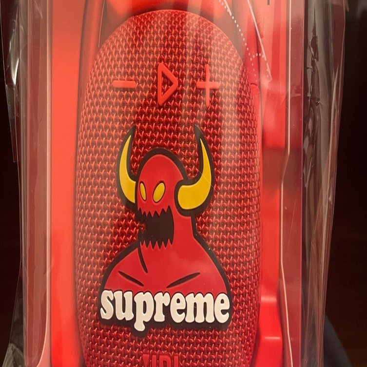 スピーカー・ウーファー Supreme x Toy Machine JBL Clip \"Bla 新品未開封！Supreme Toy Machine JBL Clip - メルカリ