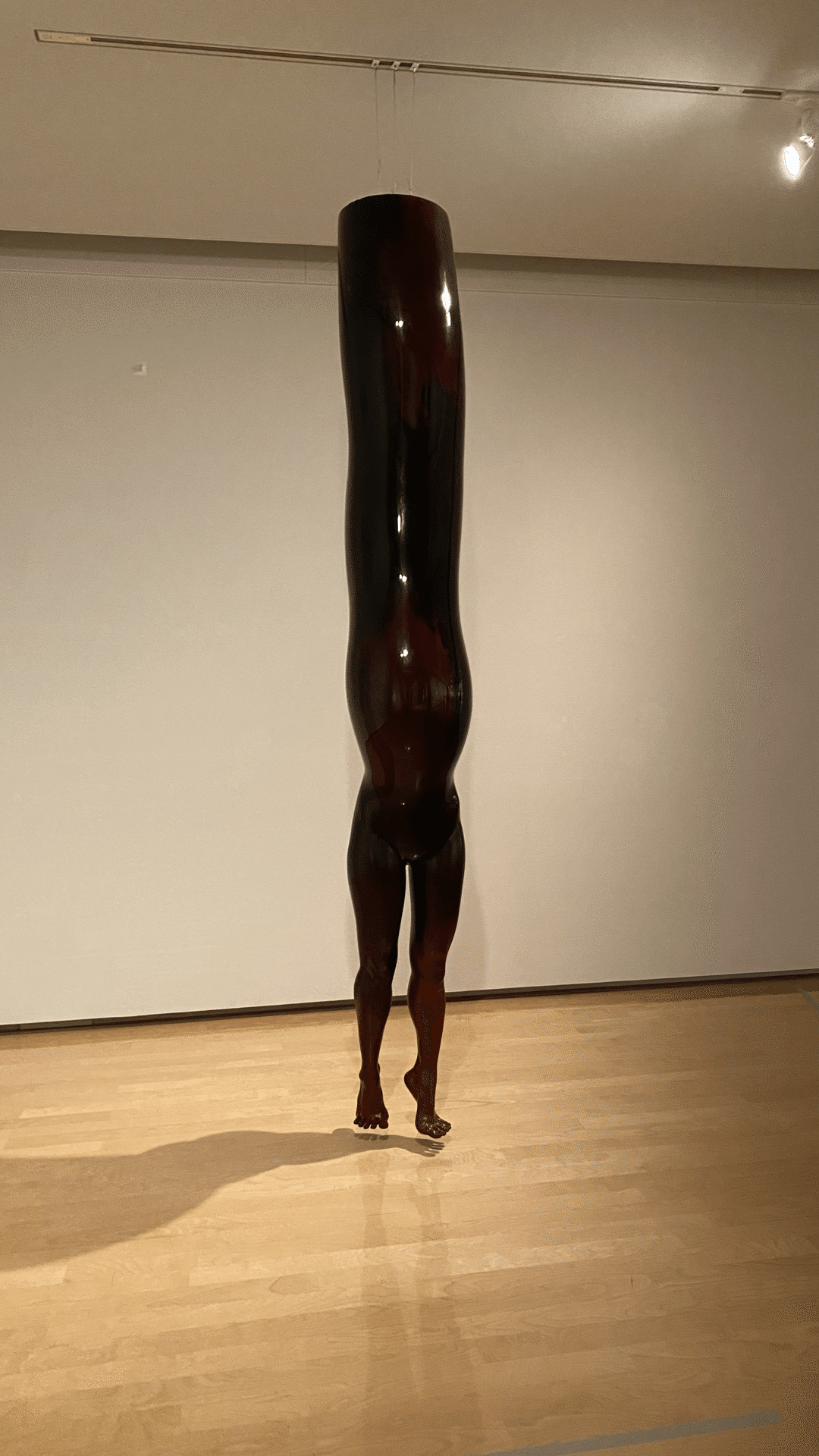 転がす彫刻】ブランクーシ 本質を象る アーティゾン美術館｜薪