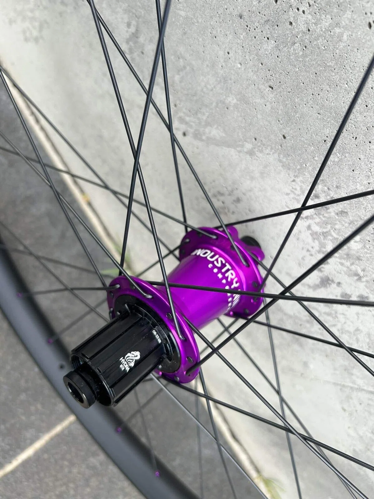 手組ホイールのご紹介】FORMOSA×INDUSTRY NINE｜BIKE SHOP FORZA の 