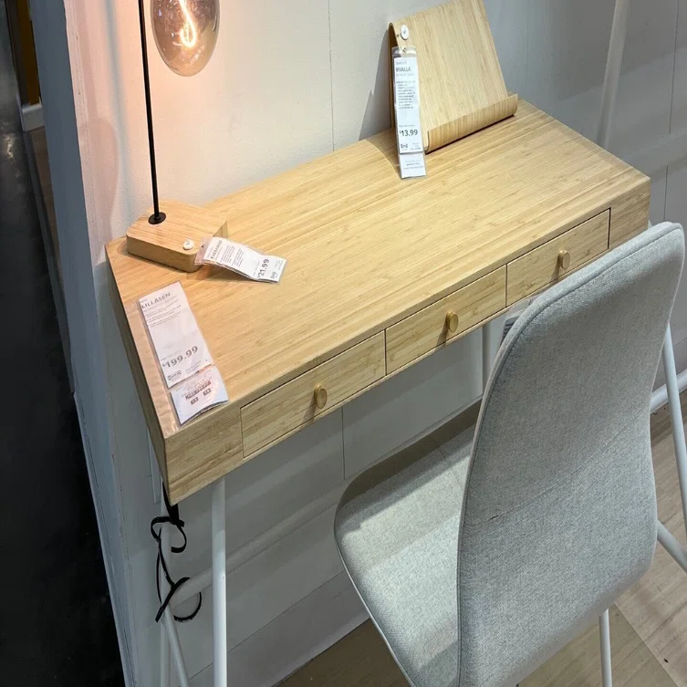 多*可様 送込み⭐︎IKEA ビュースタ（椅子はつきません） 多*可様 送込み⭐︎IKEA ビュースタ（椅子はつきません） 多*可様 送