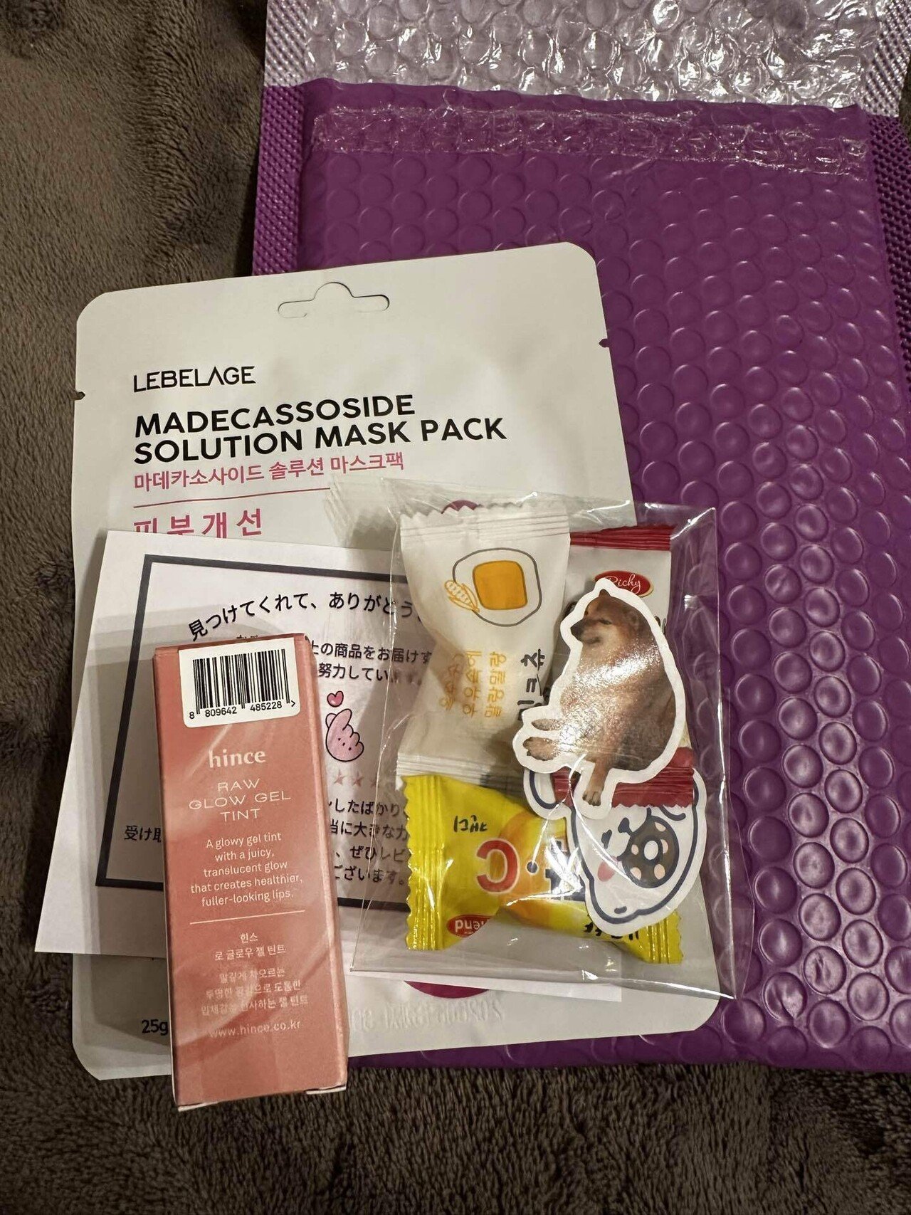 安達茉莉子🦙mariko adachi (@andmariobooks) • Instagram