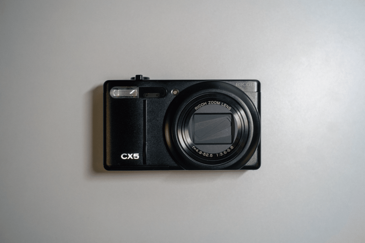 オールドコンデジが流行っている話｜なとりかほ