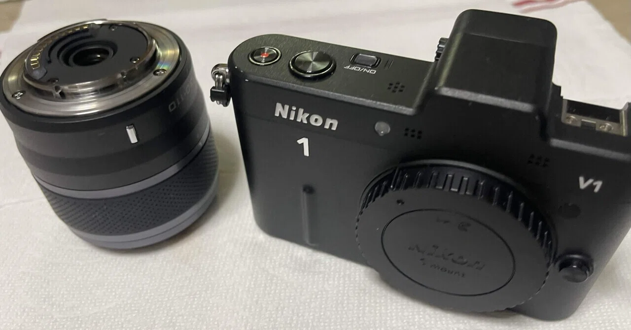 Nikon1 v1がやってきたぜ！初めての“Nikon”に手を出してしまったという 