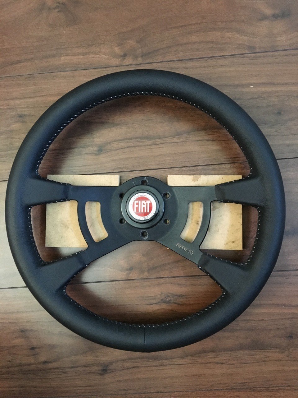 Ferrero　ウッド ステアリング　希少？ Ferrero ウッド ステアリング 希少？