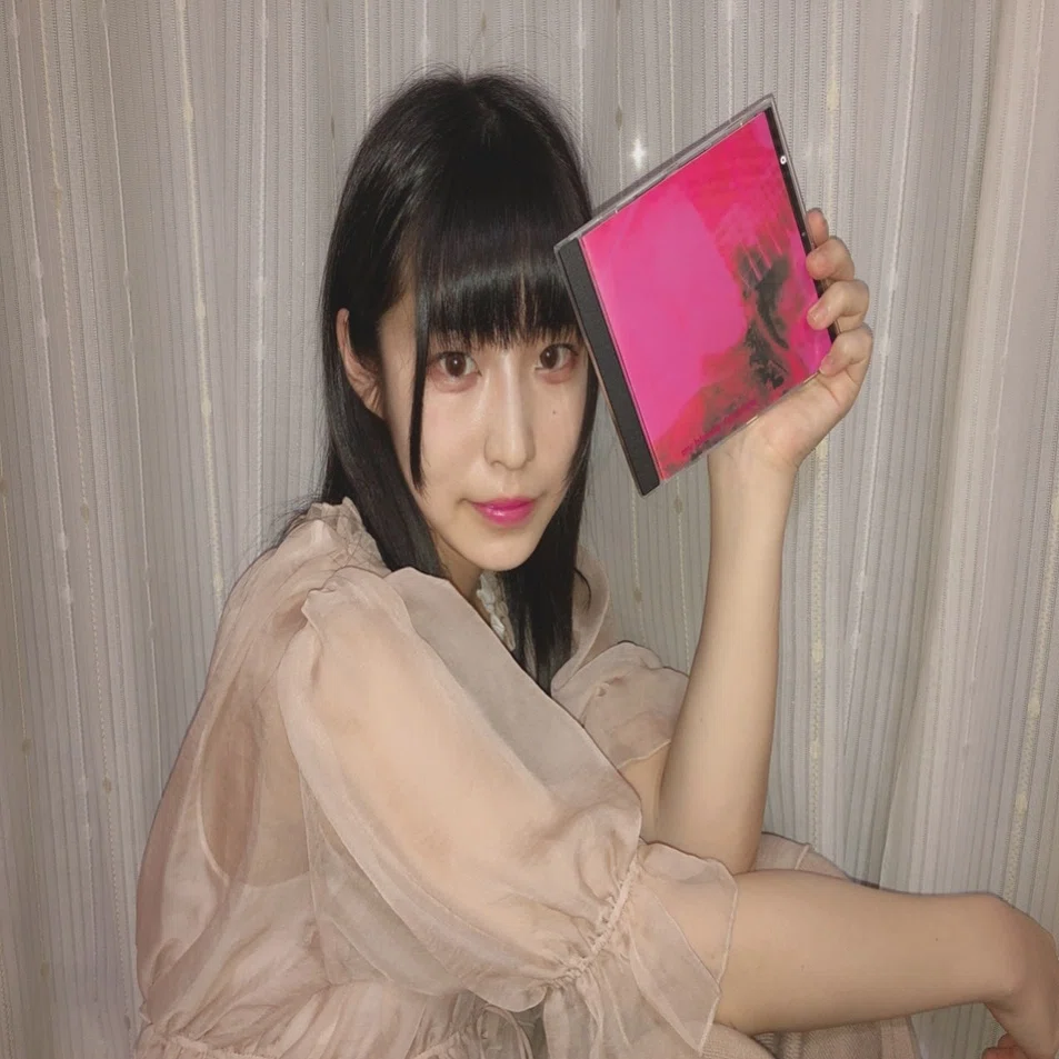 My Bloody Valentineの『loveless』を聴いてみた編｜内山 結愛