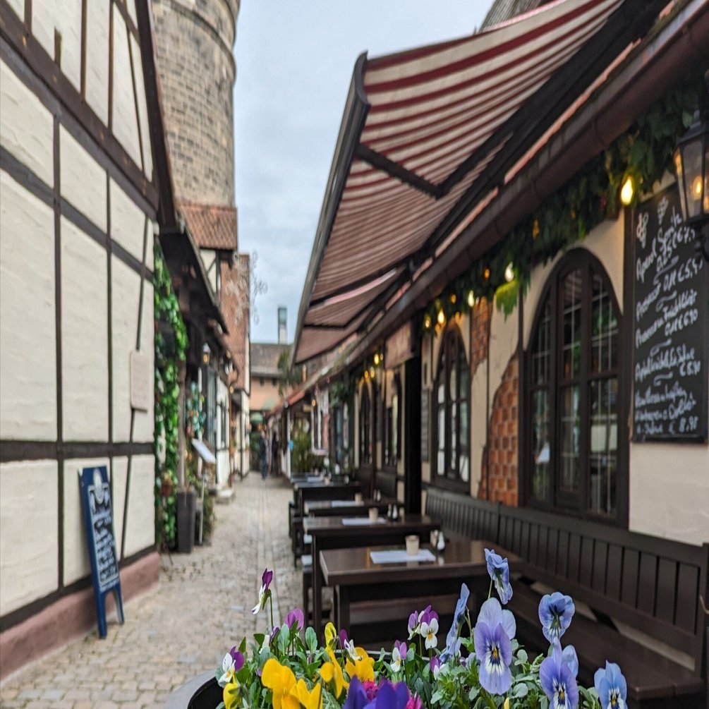 ニュルンベルクの路上で見たもの｜shoko.000015