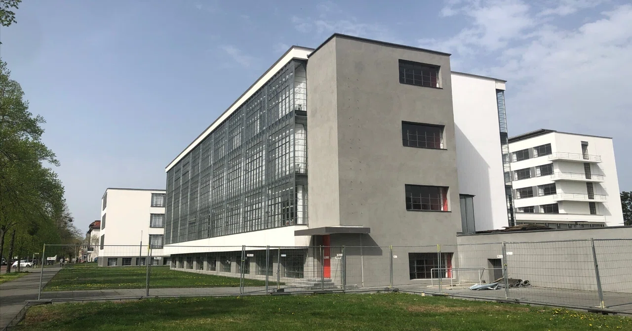 ドイツ②】 伝説のデザイン学校「BAUHAUS」に行ってみた (バウハウス