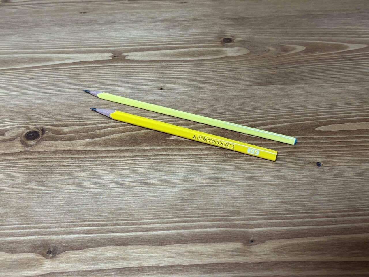 面白い鉛筆①三角鉛筆｜つたえふみ