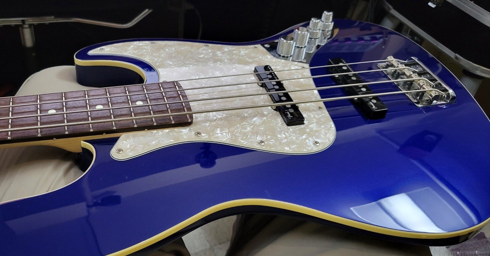 自分のことをコトリと思い込んだ先生によるブルアカのゲーム内バンド