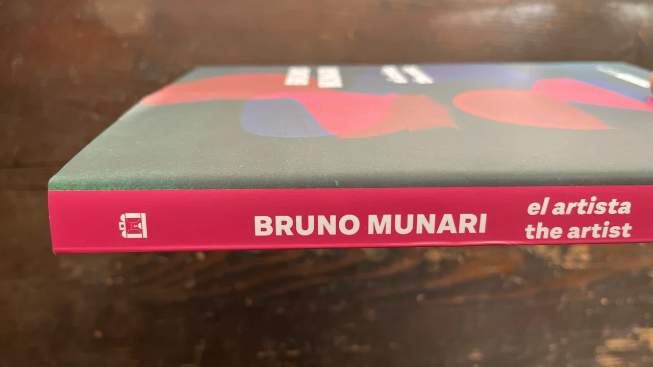 Bruno Munari - El artista / The artist (好評につき絶版 Bruno Munari - El artista / The artist (好評につき絶版
