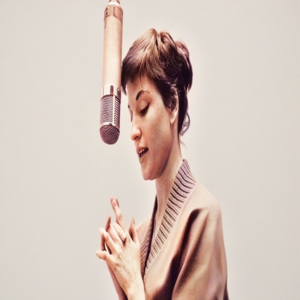 Beverly Kenney – Snuggled On Your Shoulder｜Books Channel