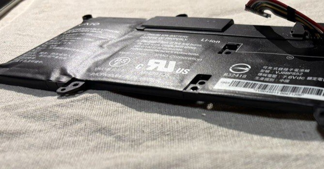 i7＆8GBで高性能なVAIO PFノートパソコン☆Win11でバッテリー良好 バッテリー良好/軽量/VAIO/SSD/Windows11/黒/ノートパソコン - メルカリ