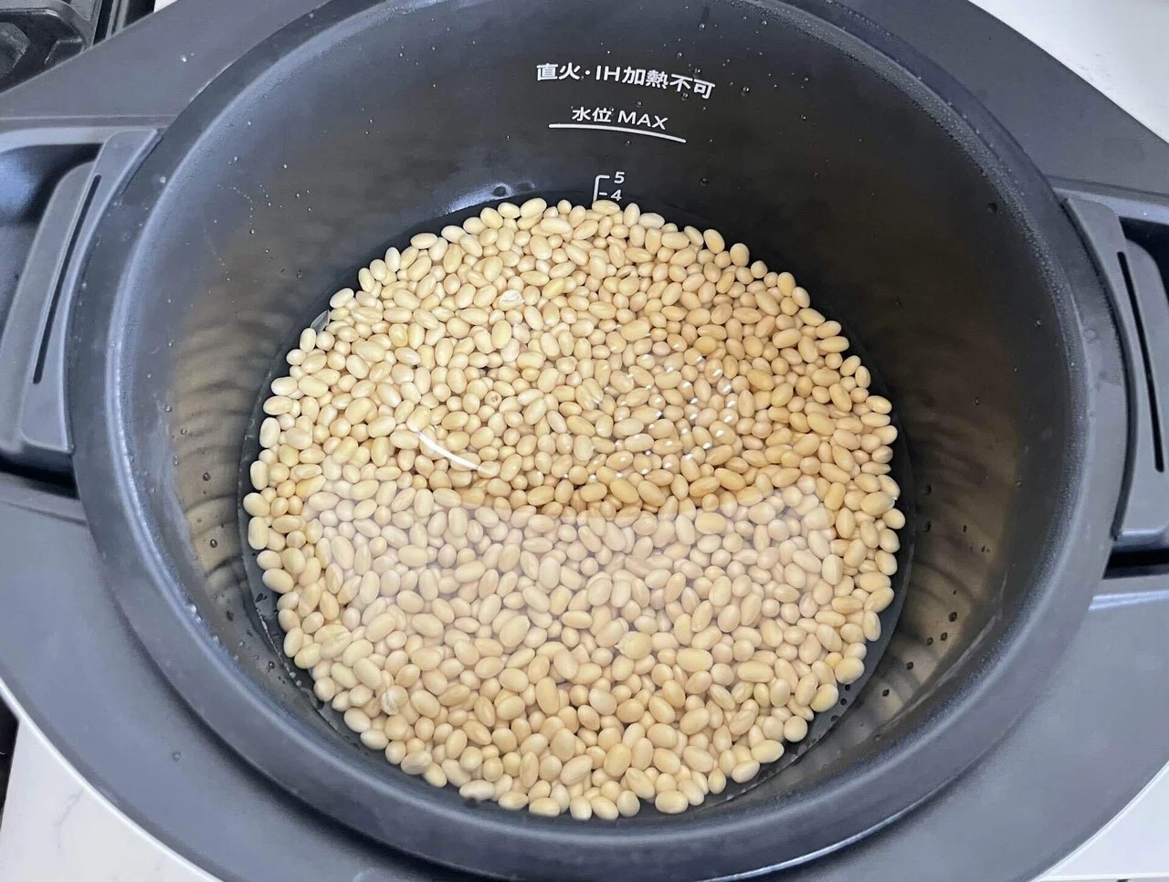 アメリカ生活】ホットクックで自家製納豆作り、煮沸消毒は必要？大豆は