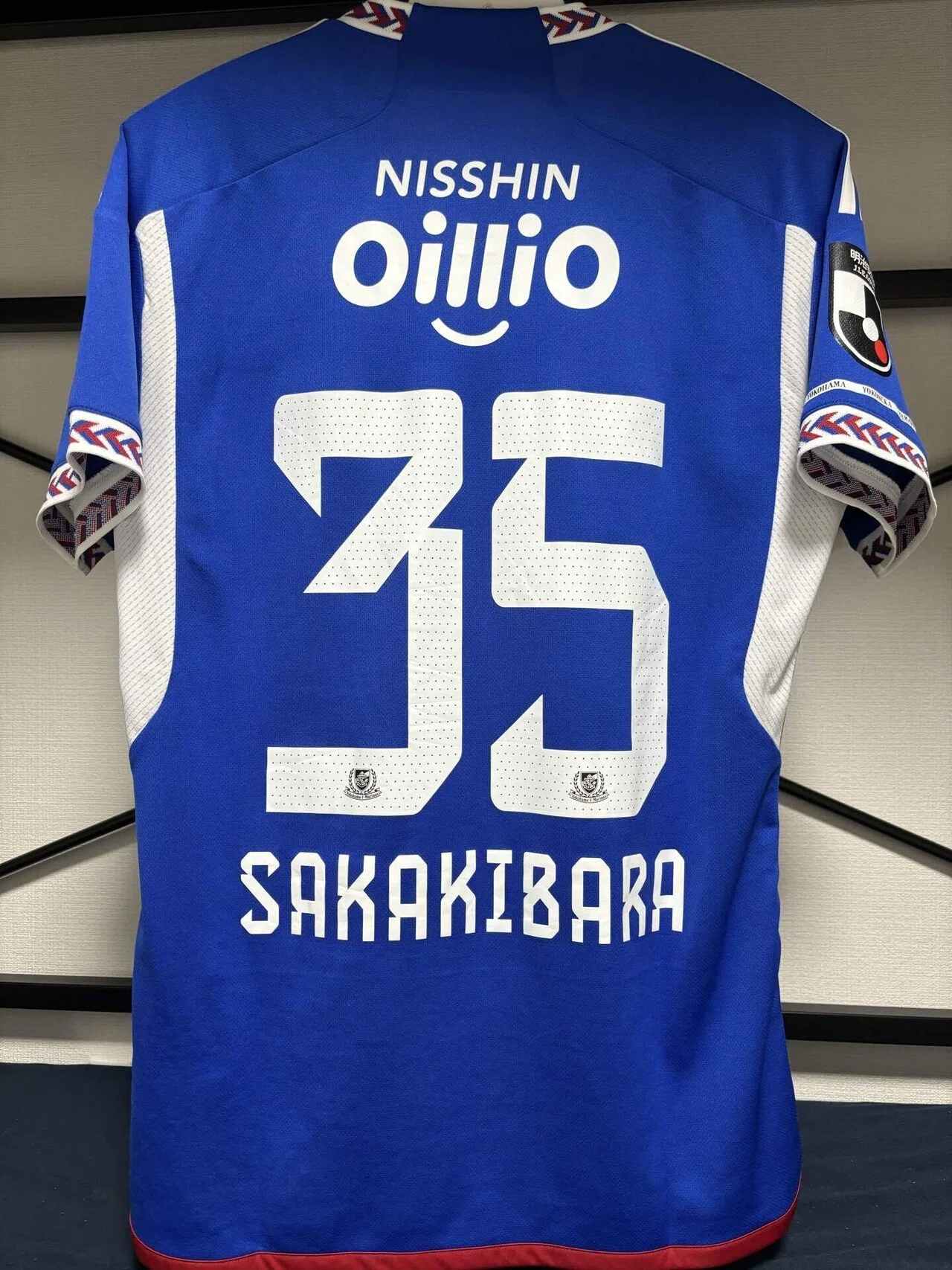 ぷ*ん様 横浜F・マリノス 2024シーズンユニフォーム 榊原彗悟 僕が榊原彗悟のユニフォームを買って、ACLを観に横浜へ駆けつけるよう