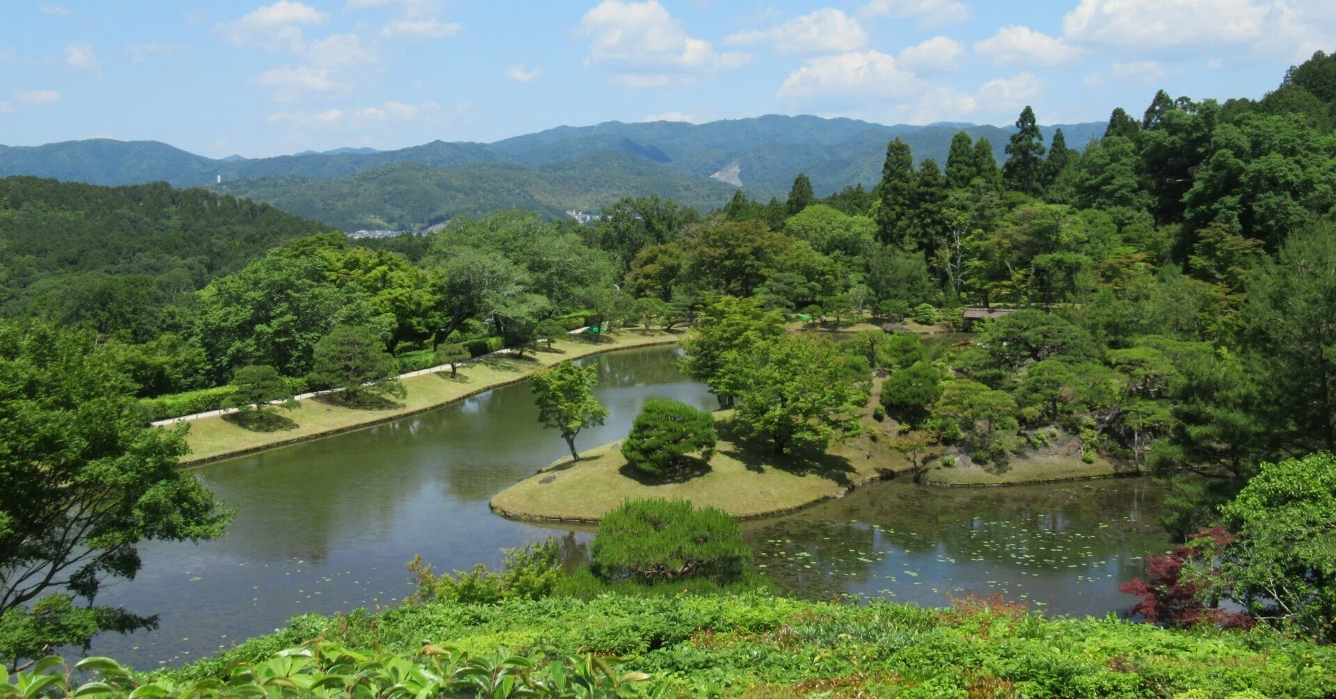 近代建築の巨匠・谷口吉郎が修学院離宮で体感した「音」の妙趣｜偉人