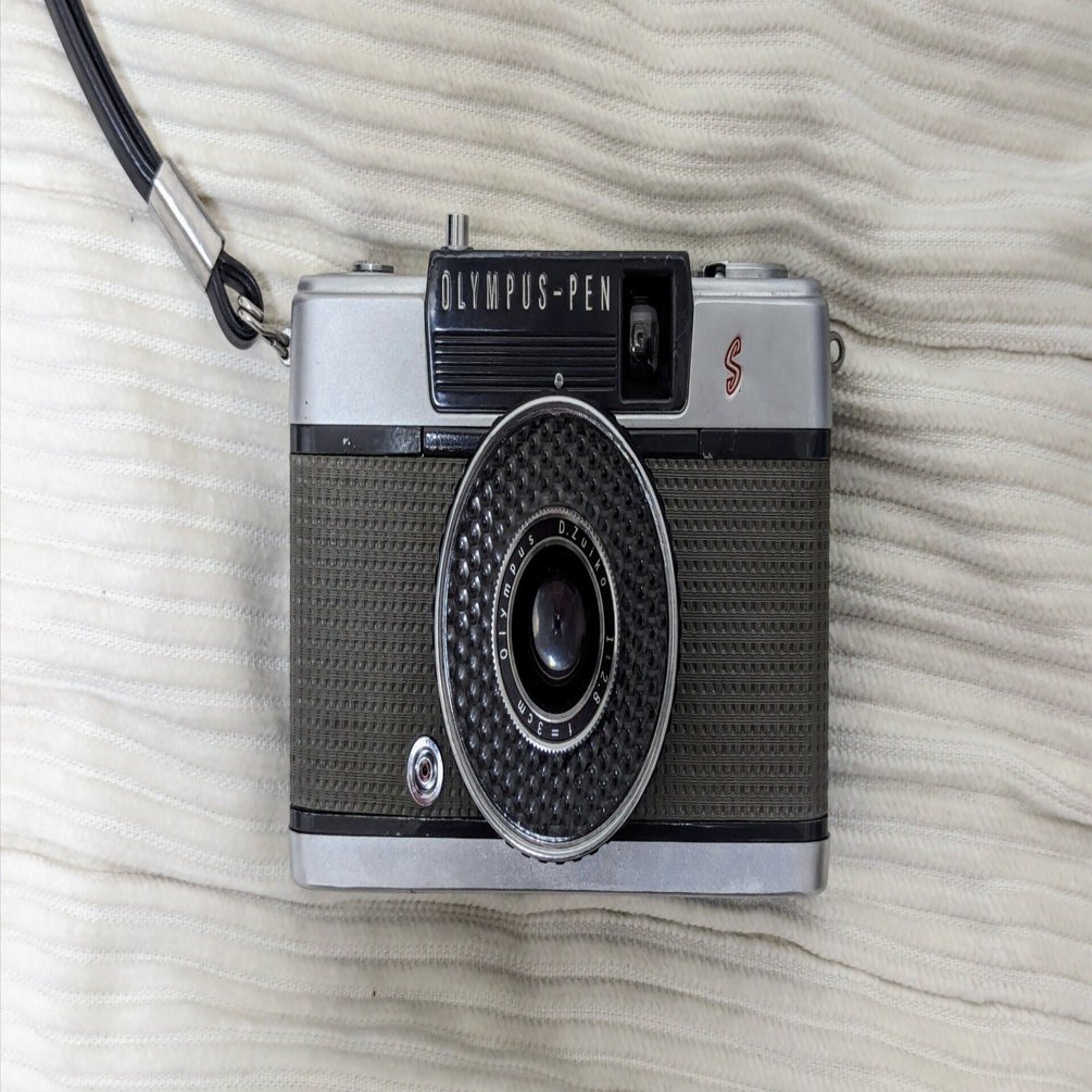 【美品可動品】オリンパスペンEEハーフサイズカメラ フイルムカメラ】昭和を代表するハーフサイズフイルムカメラの代名詞